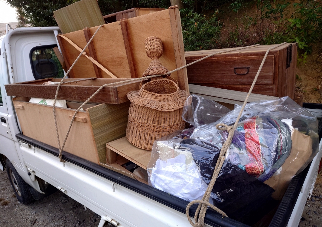 不要品の整理・搬出作業