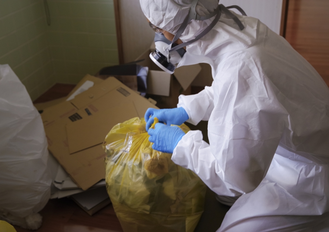 残置物の整理と安全な搬出作業